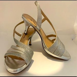 Nina Silver Sparkle Stilettos with Leather Sole- size 5.5